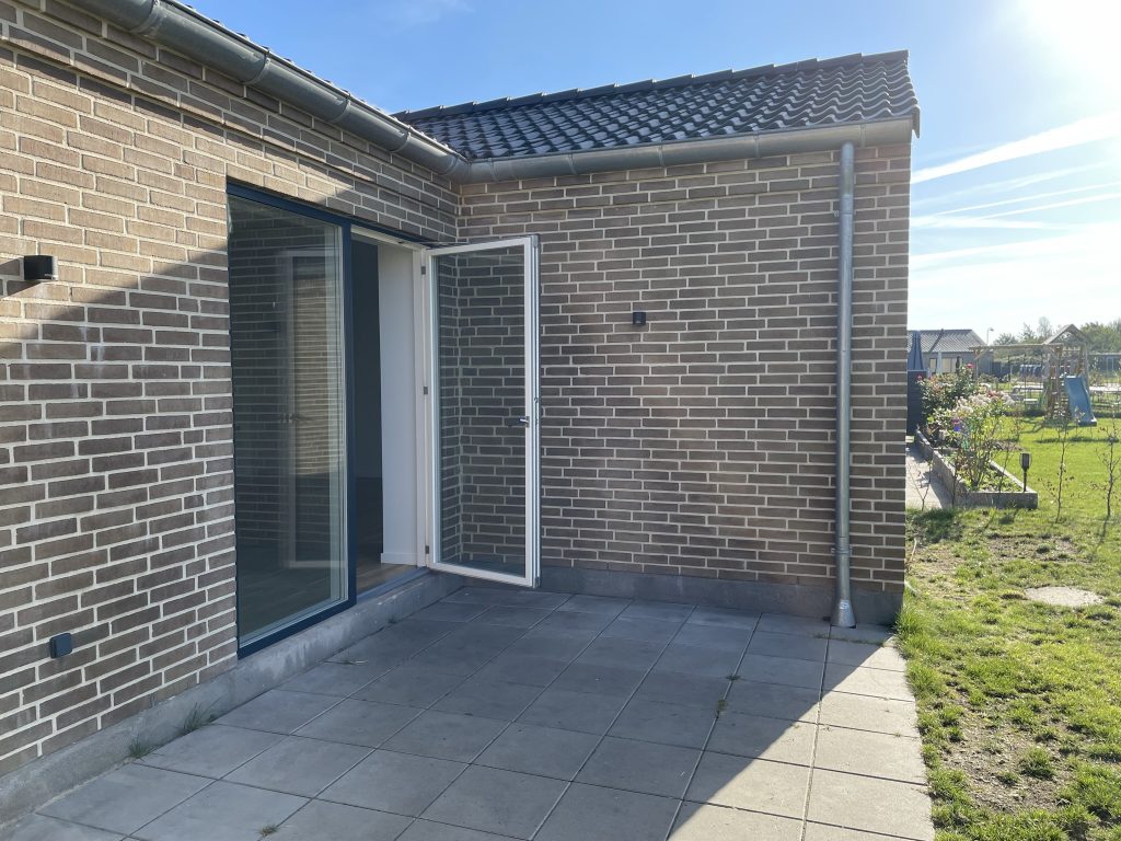 flinteager taulov 110 m2 rækkehus nybyg have skur parkering fredericia ambo ejendomsservice